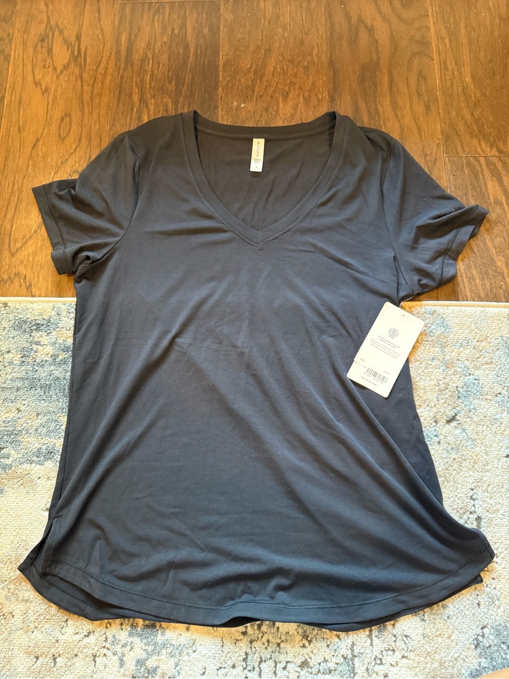 Athleta Black V-Neck Short Sleeve Tee